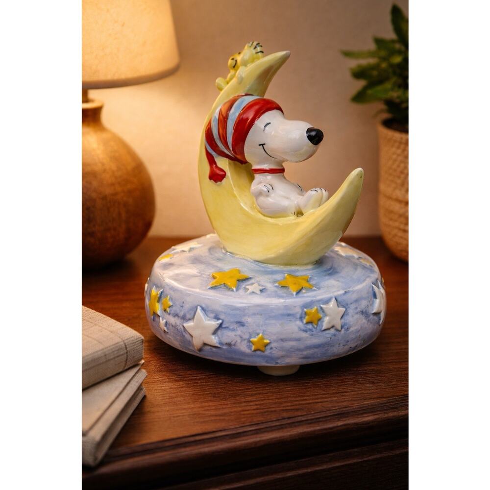 Vintage 1970s Snoopy Peanut Woodstock On Moon Music Box Aviva Collectors Edition